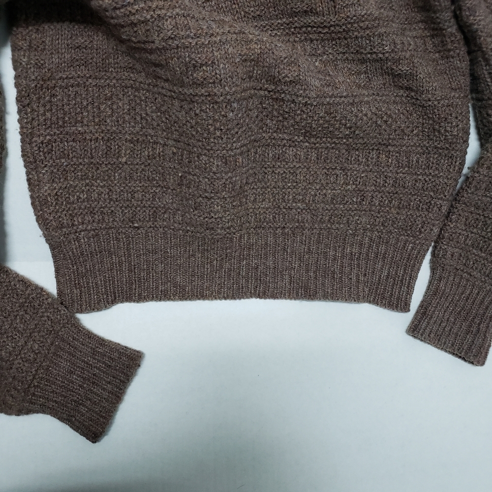 Pendleton Sweater - image 8